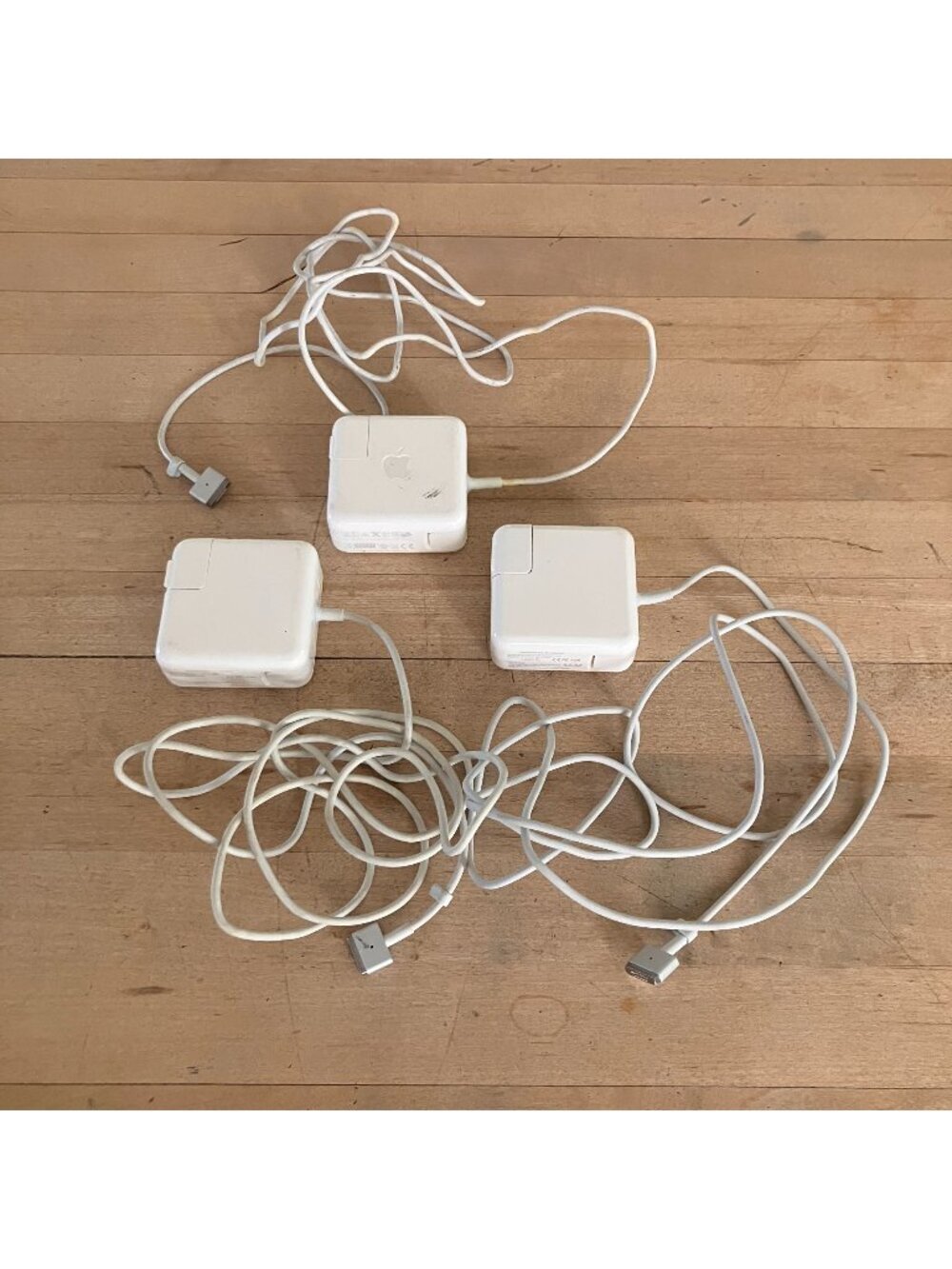 Apple/Non (LOT OF 3) 45W MagSafe 2 Power Adapter A1436 Charger Set White AN EXC